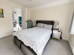 Bedroom One_88VV- click for photo gallery